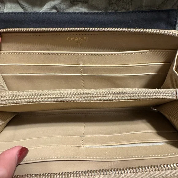 Chanel python zipper wallet - Picture 3 of 8